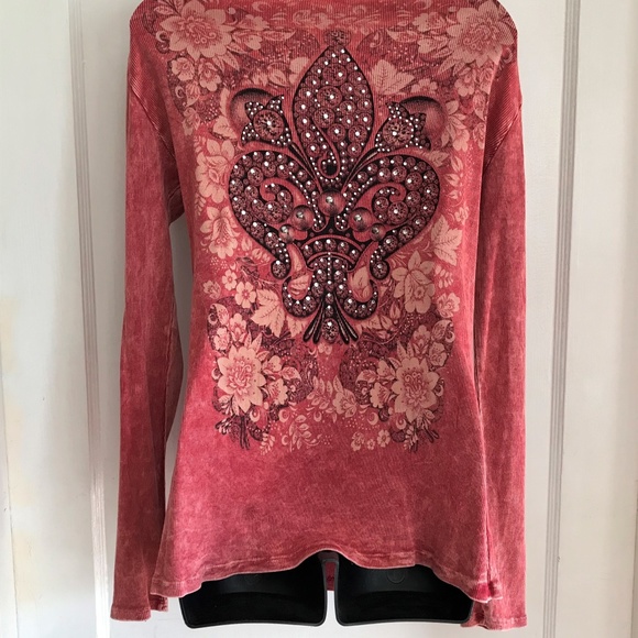 T PARTY Red Long Sleeved Shirt w/Fleur d'Lis & RS - Picture 5 of 7